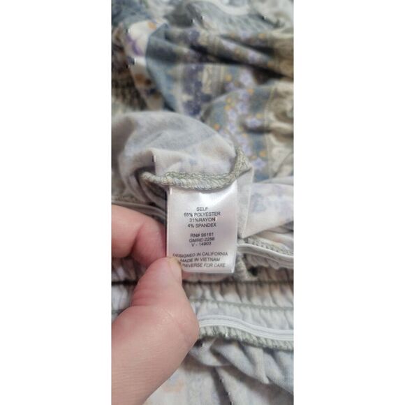 Gypsies & Moondust Smocked Peplum Top Size XL Off Shoulder - Picture 9 of 9